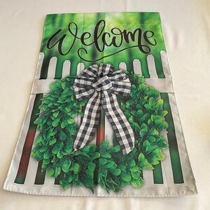 Green Welcome Garden Flag with Wreath Design